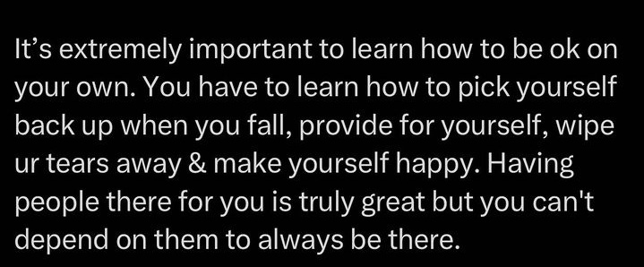 TiisetxoSetso's tweet image. Very important.