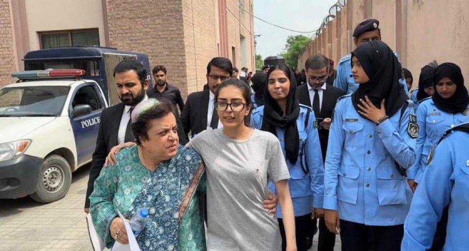 I am deeply troubled to learn that prominent human rights lawyer and my advocate <a href="/ImaanZHazir/">Imaan Zainab Mazari-Hazir</a>, who is representing me at Islamabad High Court pertaining to a travel ban on me, and her husband <a href="/HadiAli115/">Abdul Hadi</a> were arrested today, October 28, on their way to work. I firmly believe