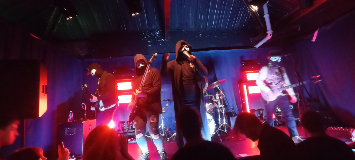 xcandykeenx's tweet image. Chugglife baby!
#chuggaboom