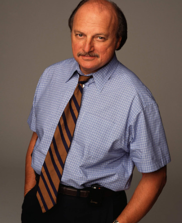 Happy 80th birthday to good ol' Dennis Franz.
