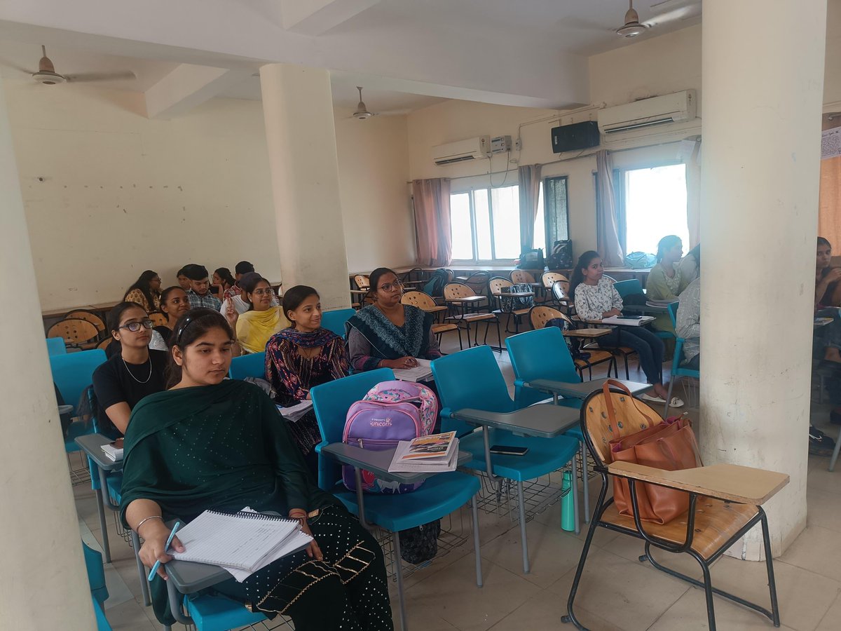 SCERTCHD_32's tweet photo. Special Campaign 4.0 
 #Specialcampaign4.0
#swachbharat 
#cleanlinessdrive 
#SwachhataHiSeva32Haii
#moeindia@NcTeDelhi 
#scertutchandigarh
#SwachhataHiSeva32Hai
#Personal Hygiene https://t.co/HFerxE65ht