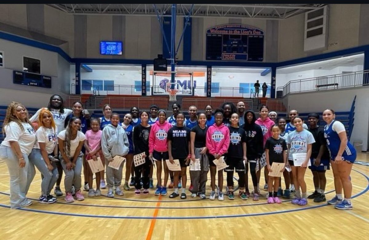 This weekend was a major! First open practice that we held for alum, and <a href="/MiamiSuns/">Miami Suns</a>. Turn out was amazing. Definitely set the tone for what’s to come. Thanks to our Deputy AD <a href="/CoachDorsey24/">Chandra Dorsey-Felton</a> for supporting and helping put together a successful event! #major #ourtime