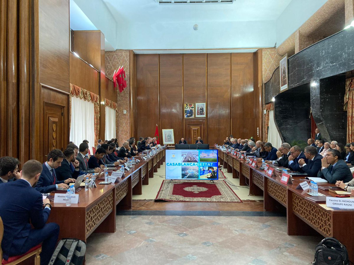 MEDEF_I's tweet photo. 🔴 En direct de la wilaya de Casablanca : notre délégation d'entreprise est en réunion avec le Wali de la région.  

D'autres retours sur notre mission au Maroc arrivent bientôt !
#medefi #maroc #business #medefinternational https://t.co/gBSX6K1Cq7
