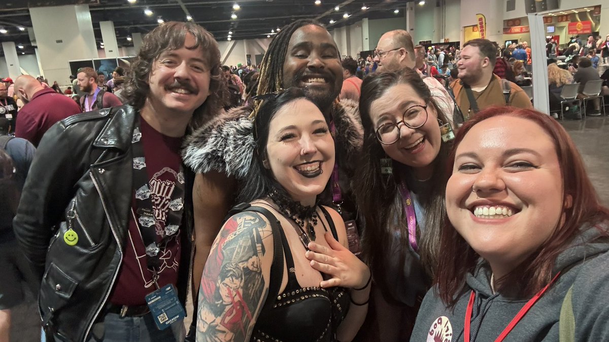 sarah jane 🌙 tweet media