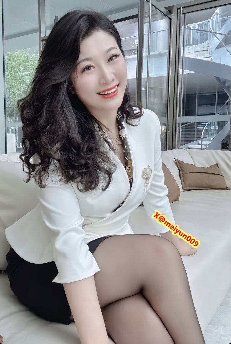 已是新春，不必怀念去年盛夏。 https://t.co/YmBPLZy8Zk