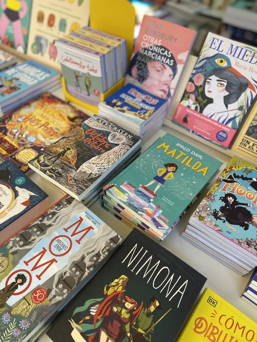 Primer finde de <a href="/FLSevilla/">Feria Libro Sevilla</a> vivido y disfrutado 🙌

La segunda semana promete, os mantendremos informados 😉