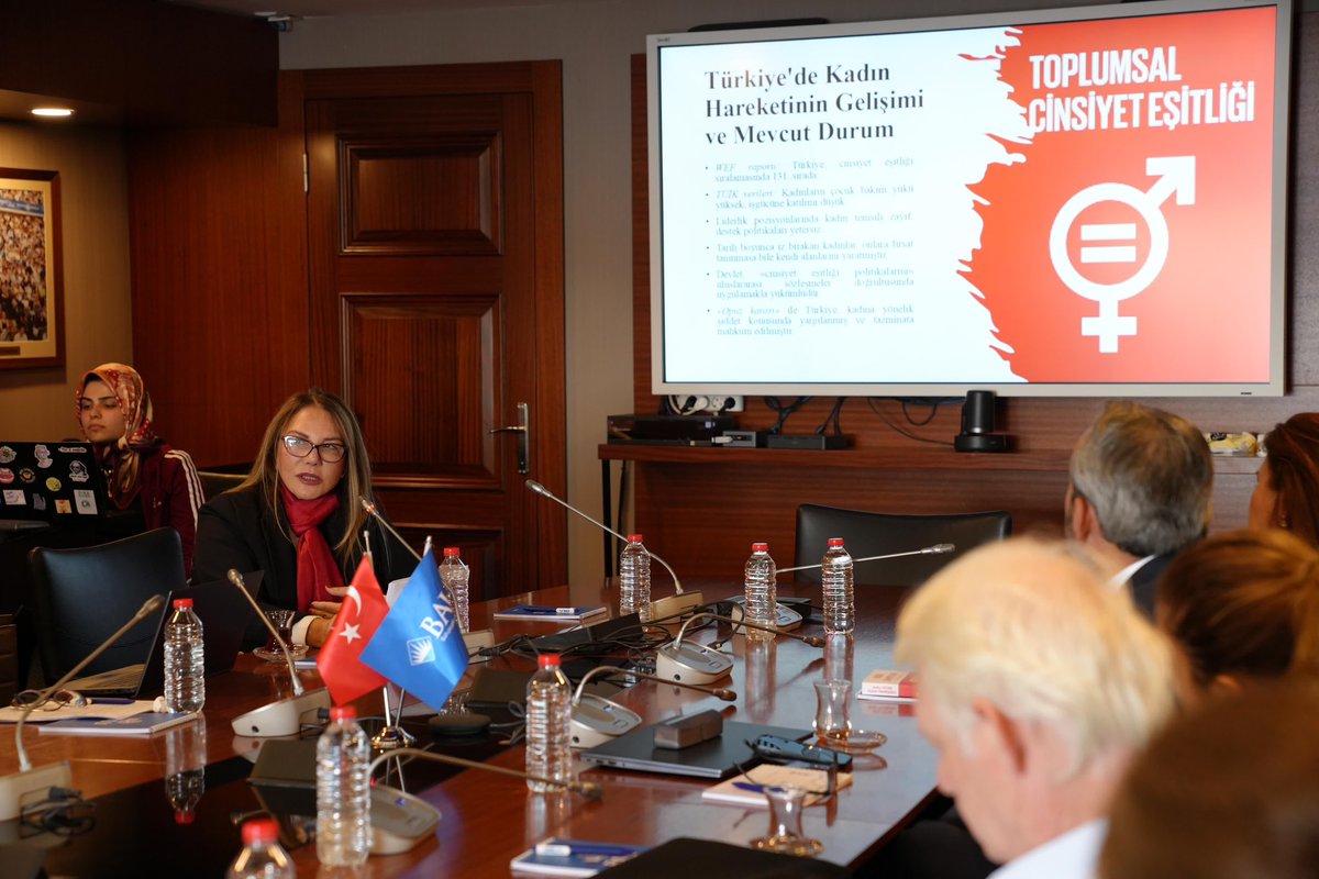 🇹🇷 Cumhuriyetimizin 101. yıl dönümü vesilesiyle Bahçeşehir Üniversitesi tarafından düzenlenen Cumhuriyet Paneli’nden... 📸

#29EkimCumhuriyetBayramı #hatıralar