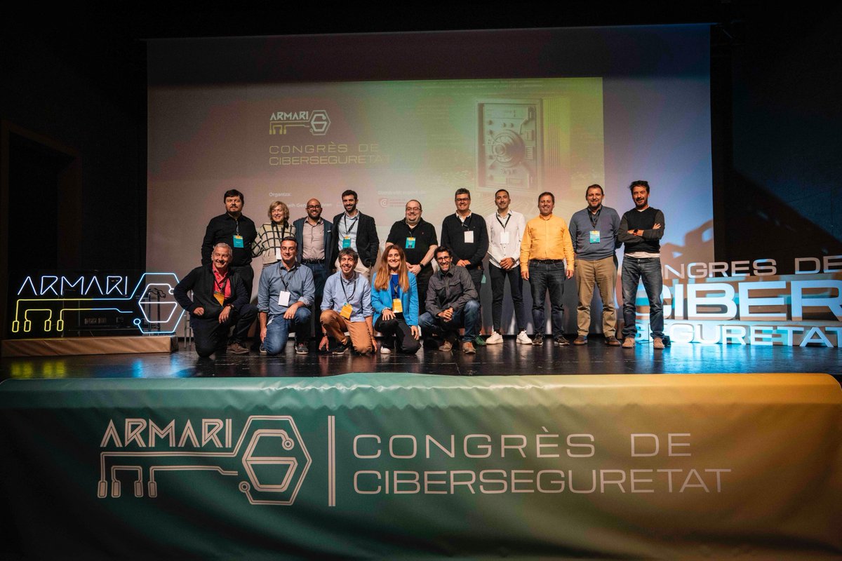 👏🏻Era clausura deth #congresciberarmari6 siguec realizada pes caps d'innovacion deth <a href="/conselharan/">Conselh Generau d'Aran</a>, Guillem Piris e Sergio López, e entà barrar er acte, eth conselhèr d'innovacion, <a href="/oriolsalasanche/">Oriol Sala</a> dèc es arregraïments as ponents, organizadors e assistents.