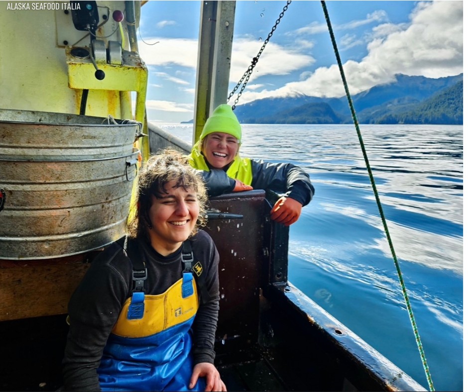 Alaskaseafoodit's tweet photo. La pesca in Alaska è sempre sostenibile https://t.co/cAf2gojtYJ #salmone #pesca #sostenibile #alaska #salmoneselvaggio #chiedilalaska https://t.co/yppkoJl1RD