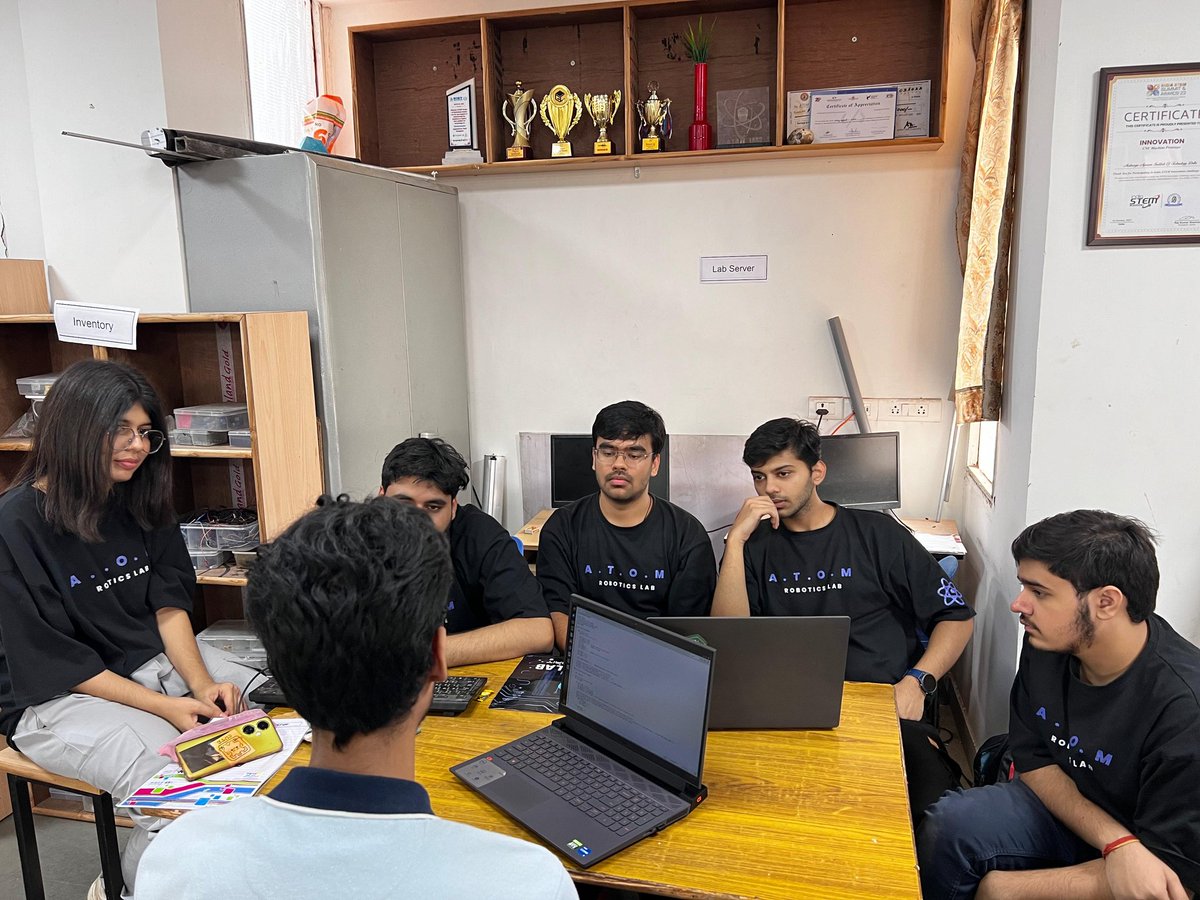 atom_robotics_'s tweet image. From super interactive orientation to serious interviews, henceforth wrapping up this year's recruitment and onboarding robotics enthusiasts in ATOM family! 🤖✨
#Recruitment #Robotics #Innovation