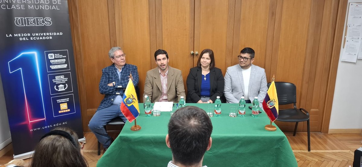 EmbajadaEcuITA's tweet photo. Gracias a la comunidad ecuatoriana presente ayer en la charla informativa y presentación del programa de becas UEES en alianza con la Embajada del Ecuador en Italia. Este es sólo el principio de muchos otros encuentros, presenciales y en línea, en beneficio de nuestros migrantes. https://t.co/7Cg3LirBB3