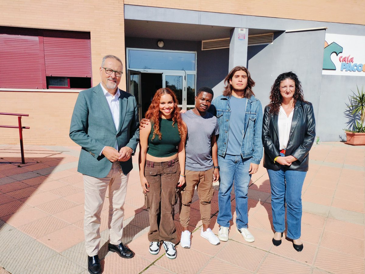 ✍️Casa Paco Girón y la <a href="/UniHuelva/">Universidad de Huelva</a> renuevan su colaboración, a través de la Cátedra de Innovación <a href="/AguasDeHuelva/">Aguas de Huelva</a>.

🤝Respaldamos esta labor, que no solo fomenta la empleabilidad, sino que también ofrece una experiencia vital única para los participantes.