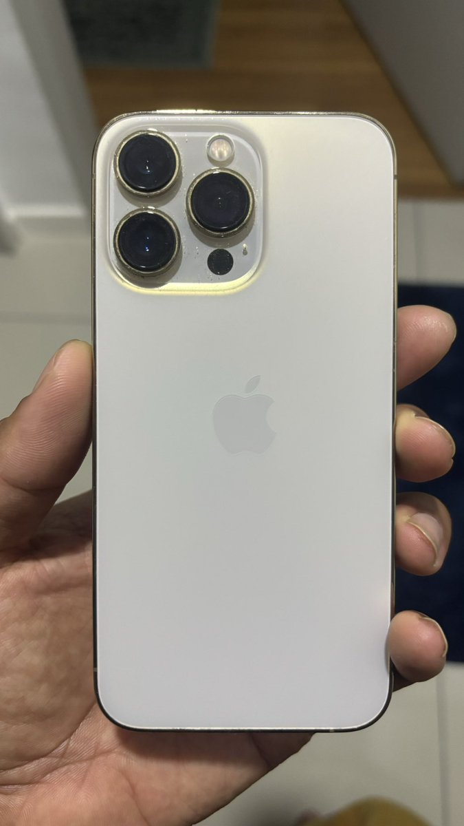 isepunye's tweet photo. WTS Iphone 13 pro 128GB gold RM2100

MY set 
Pristine condition
Battery health 83%
Box and cable included

COD putrajaya
https://t.co/t9FYS1wnzQ https://t.co/O10zFp9tha