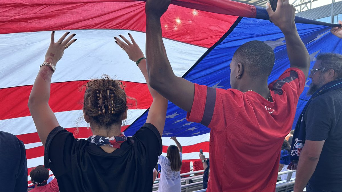 #USWNT Cap 16: Nashville, TN

Incredible comeback…the crowd came alive for the Lady Yanks in the 2nd half. Shout out to <a href="/AONashville/">American Outlaws Nashville</a> &amp; <a href="/TheBacklineSC/">The Backline</a> for hosting!!! 

#USAvISL