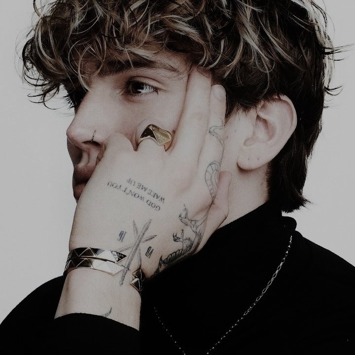 PR0BLEMATICBLDE's tweet photo. https://t.co/oCNr9ndM7f