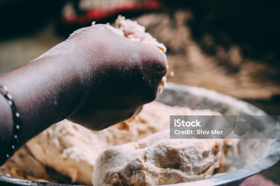 BMC_series's tweet photo. A Nigerian study in   #BMCNutr investigated the relationship between food insecurity, purchasing   patterns and perceptions of the food environment in urban slums and revealed  a negative or restrictive coping strategies adopted by many households #SDG   #fightmalnutrition #zerohunger To learn more:https://t.co/eU8KTmMqHn