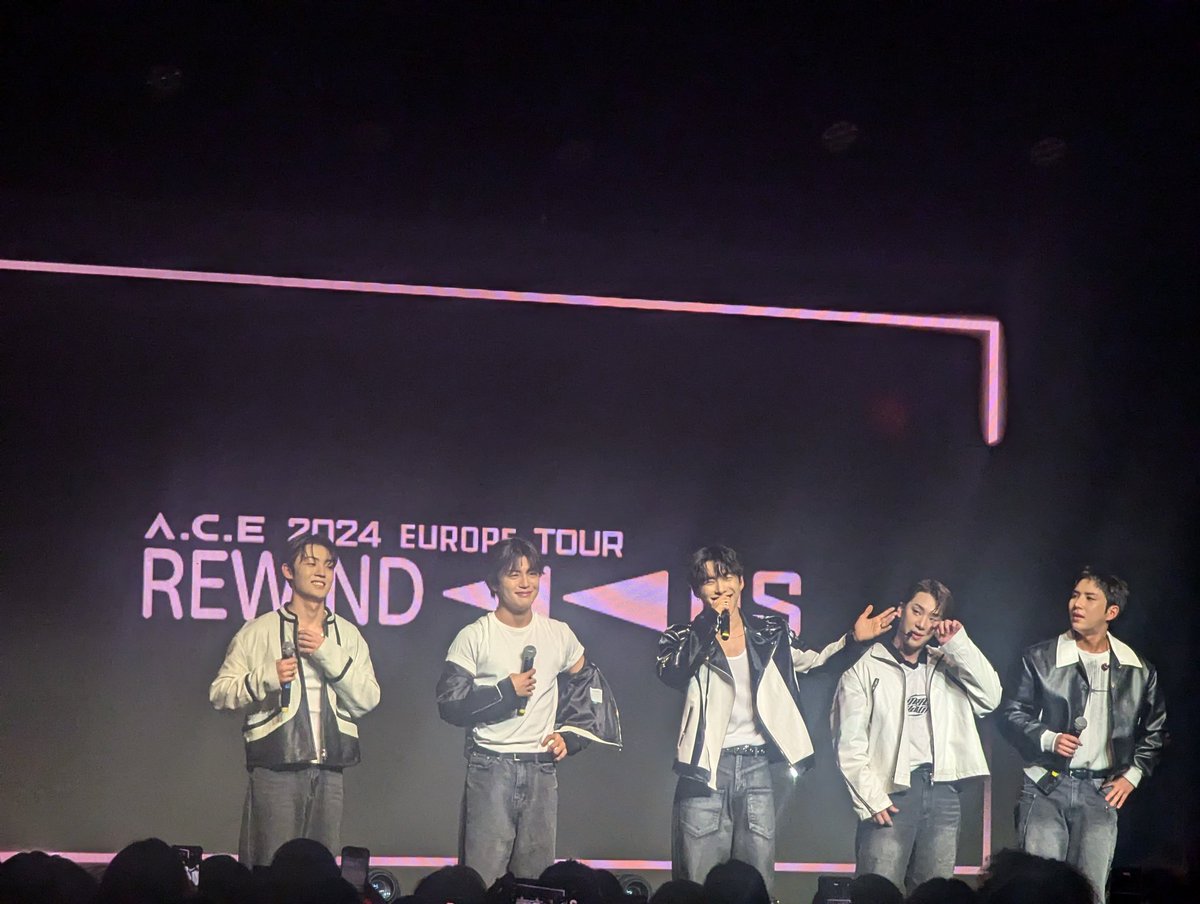 Woo_Junbin's tweet photo. J'ai tellement de photos
#aceinparis #choiceinparis https://t.co/wL4sUVA4js