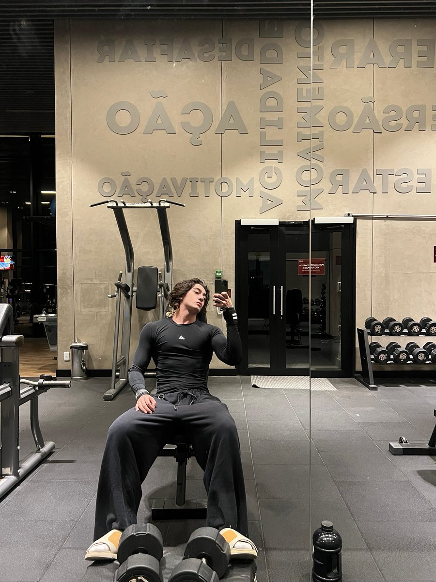 Boa noite de Aniversário🥳🥳🥳🥳