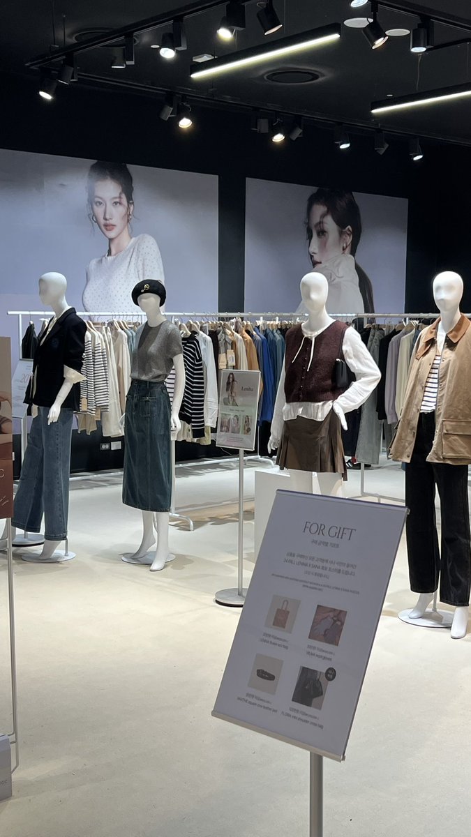 ⠀⠀⠀ 
Midsummer's pop-up store at FLAIRx @Halcyon_Plaza. Our creative director's face hanging on the wall. It's an exciting good bye to Fall Collection! We'll be right back with Winter soon. ♡
⠀⠀⠀