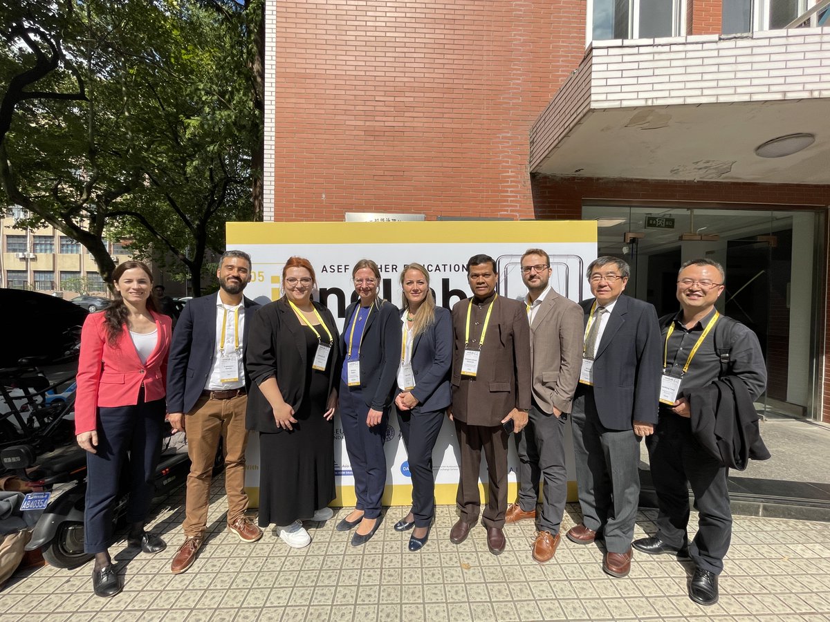 ASEM Education Secretariat (AES) (@aesasem) on Twitter photo Members of the #ASEMEdu Expert Group on Digitalisation participated at last week's #ASEFInnoLab5 <a href="/FudanUni/">Fudan University</a> and contributed to panel discussions on #AI and #Education.
🙏Thanks to <a href="/asefedu/">ASEF Education</a> for bringing us 🌏 together and for organising this interesting programme!✨ Members of the #ASEMEdu Expert Group on Digitalisation participated at last week's #ASEFInnoLab5 <a href="/FudanUni/">Fudan University</a> and contributed to panel discussions on #AI and #Education.
🙏Thanks to <a href="/asefedu/">ASEF Education</a> for bringing us 🌏 together and for organising this interesting programme!✨