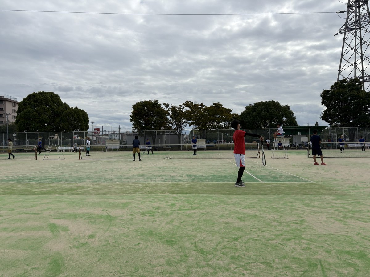 kpunante's tweet photo. 大阪公立大学、兵庫県立大学の軟式テニス部の皆さん、昨日はありがとうございました！🙇‍♂️
とても強かったです。。。
これからもよろしくお願いします🙇‍♂️
#大阪公立大学 #兵庫県立大学 #軟式テニス部 #六公立 #大会 #ありがとう https://t.co/zx8aU9J5wM