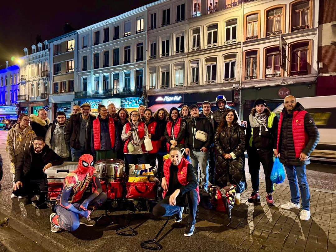 ElhossainAms's tweet photo. 🤗 En prenant part à une maraude, nous aidons à bâtir un monde où chacun trouve sa place, sans laisser personne de côté.

❤️ Ensemble, nous pouvons changer les choses en offrant un peu de chaleur humaine et d’espoir à ceux qui en ont le plus besoin. https://t.co/oZTI58xHPn