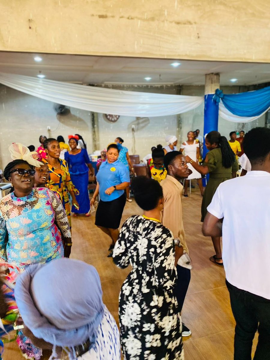 AboaboCop93735's tweet photo. Gospel Sunday praises🔥
#copairportcity
#2024trends
#UnleashingPotentials https://t.co/KMHBw8Fhad