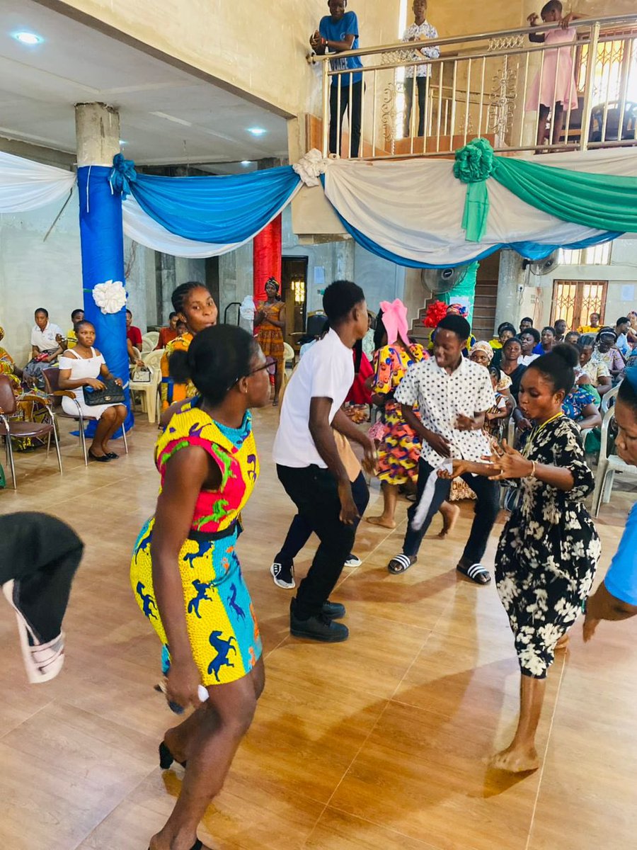 AboaboCop93735's tweet photo. Gospel Sunday praises🔥
#copairportcity
#2024trends
#UnleashingPotentials https://t.co/KMHBw8Fhad