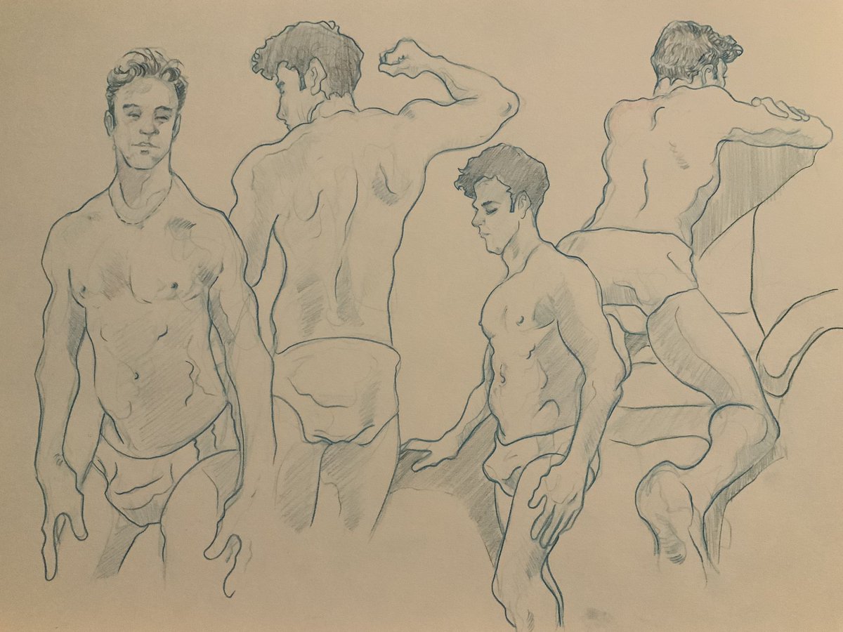 MattyDrawsMore tweet media