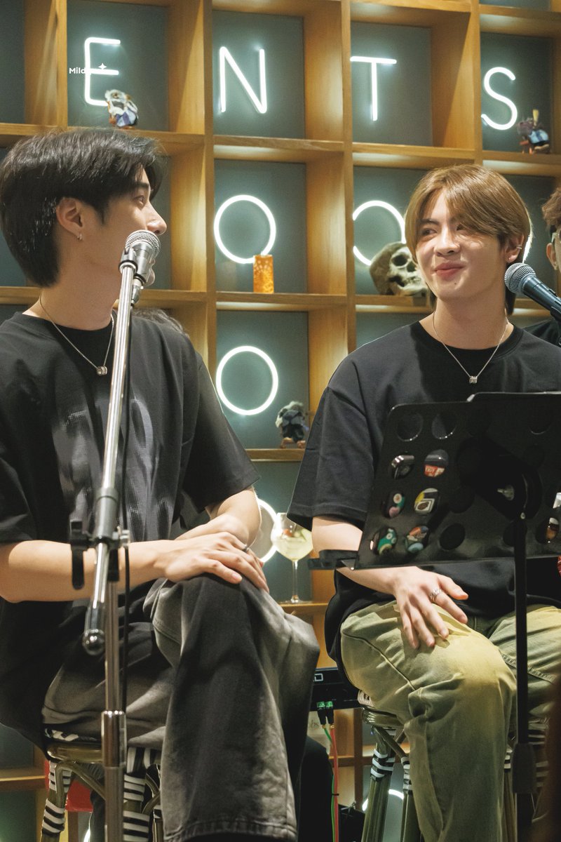 mildgee29's tweet photo. เพลงรักทุกเพลงจะเป็นของเธอเท่านั้น 💚🩷✨
#HobsMiniConcertxTleFirstOne
#TleFirstone : #เติ้ลเฟิร์สวัน https://t.co/0wzAHJcAGM
