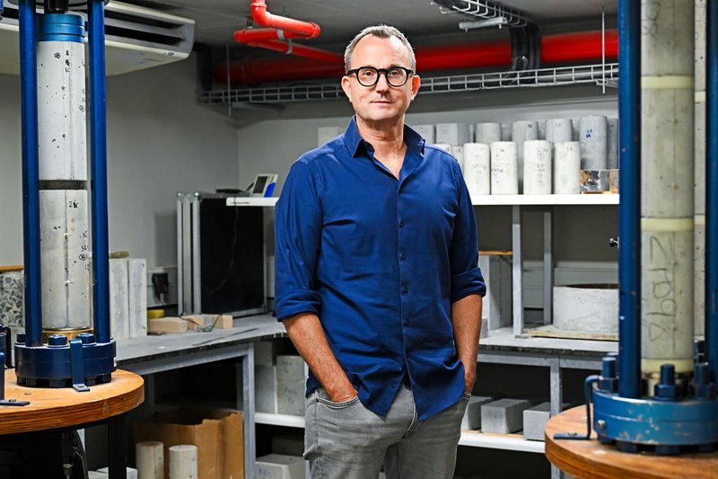 UCT’s Professor Hans Beushausen has been elected to lead the International Union of Laboratories and Experts in Construction Materials, Systems and Structures. Read more: qr.codes/qkKpzB