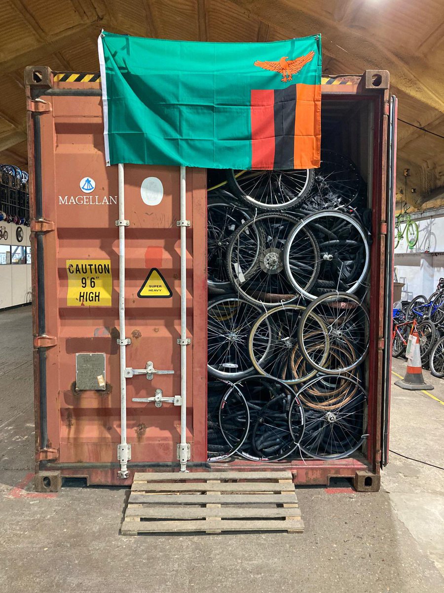 RideBlackmore's tweet photo. We were lucky enough to get an inside look at the amazing work that @BicycleCharity do in their base just outside of Colchester. Over 10k bikes making their way out to Africa every year to make a real difference to real lives.
🦆
https://t.co/SdkmChRW7j
#cycling #wangit #recycle https://t.co/ePxQGk9CxN
