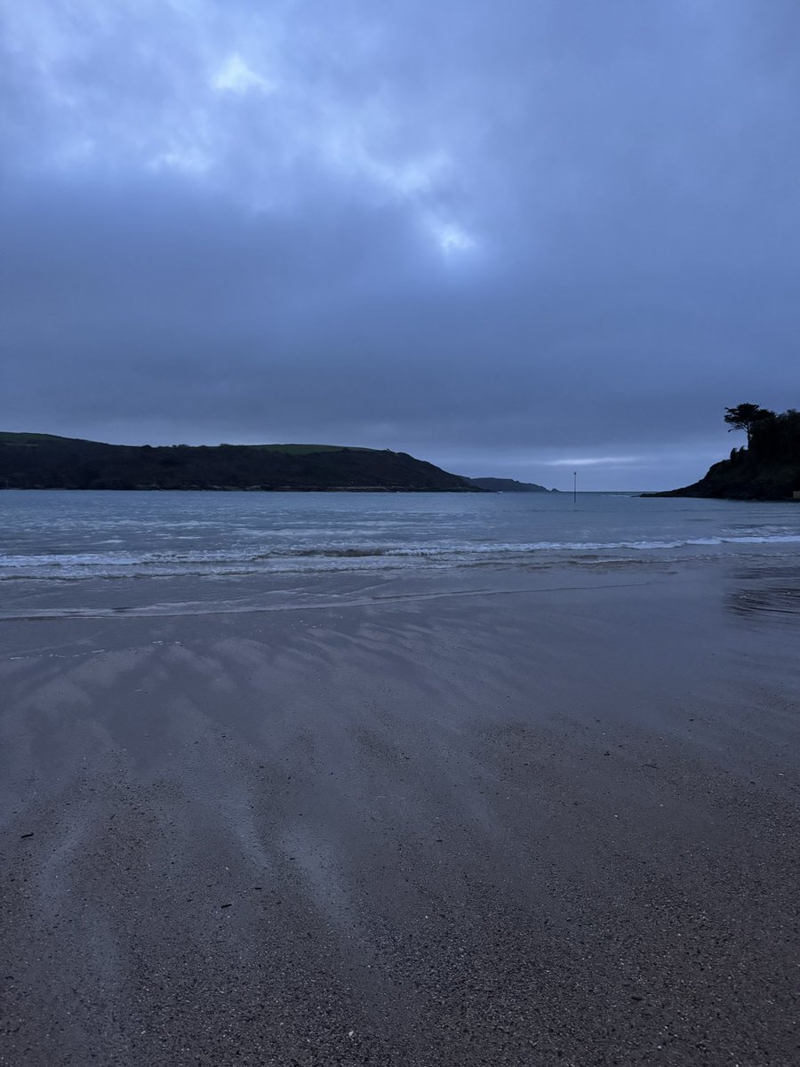 Monday morning, beach walk first light. <a href="/SouthSandsHotel/">South Sands Hotel</a>