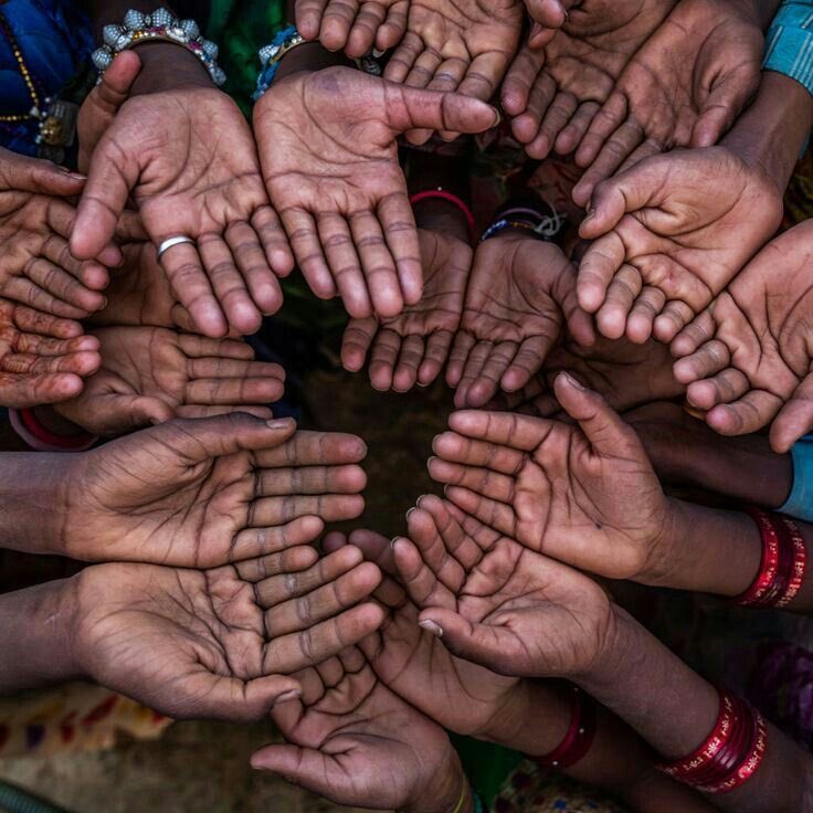 GloCharities's tweet photo. Our collaborations ensure that programs are relevant and effective,Empowering vulnerable communities. #glocharitiesinternational 🕊 https://t.co/YNjH1paPcA