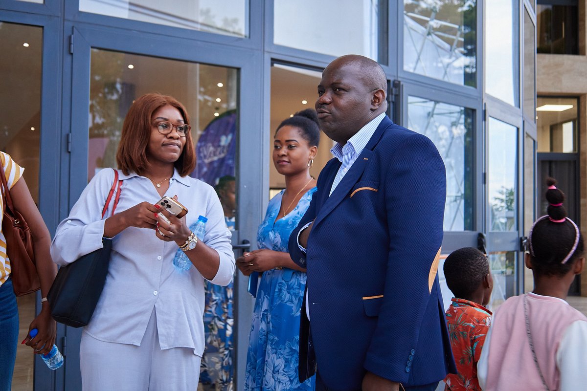 lucMissidimbazi's tweet photo. J'ai eu l'occasion de parler de trois évidences aux entrepreneurs présents au #Walkmetalk. Entreprendre sans intégrer les outils numériques rend moins compétitif donc moins performant https://t.co/ehYgXxG5IY