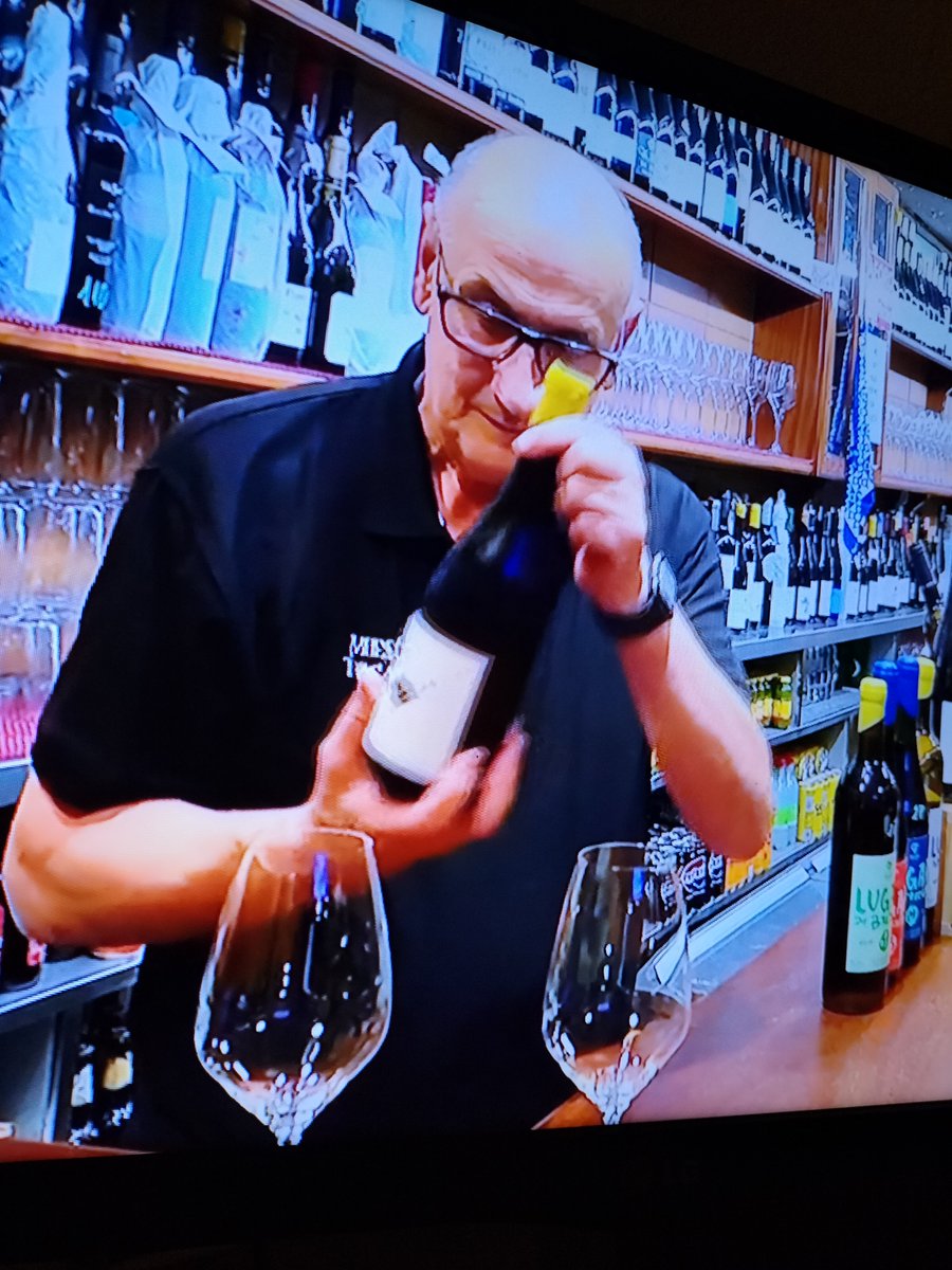 <a href="/bodegelparaguas/">bodegaselparaguas</a> en <a href="/ZoomTend_Tve/">Zoom Tendencias</a>. rtve.es/play/videos/zo…