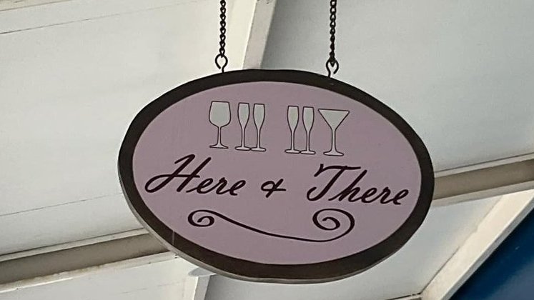 bloomsofmay's tweet image. hoping for more happy days ahead 🗯🥂🧁🌟.ᐟ