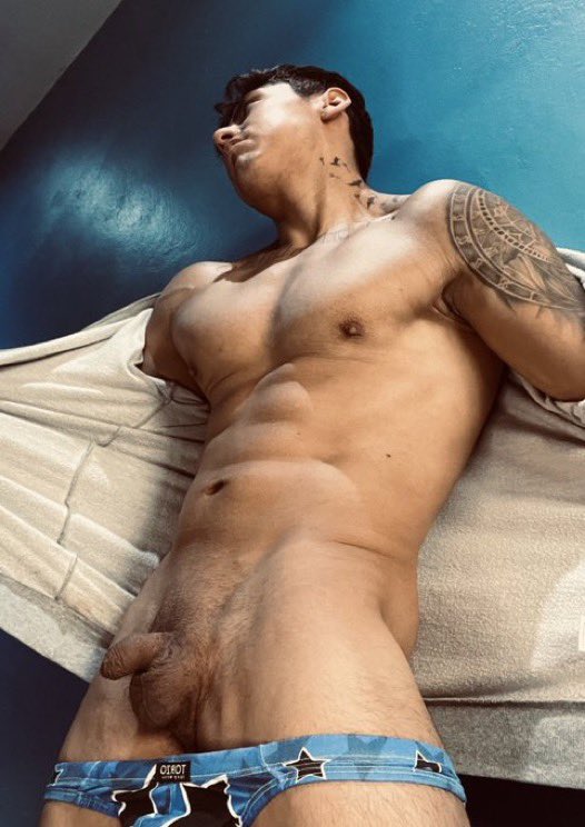 small_dick_men's tweet photo. https://t.co/ub59JhJXHZ