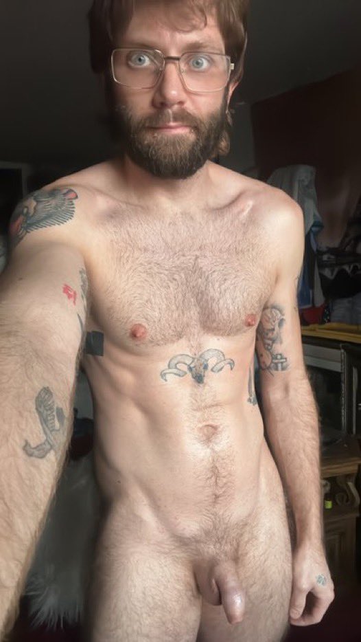 small_dick_men's tweet photo. https://t.co/KvdtmZt9nt