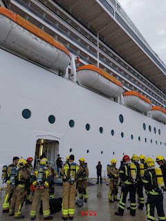 Tenim al millor persosal amb una excel·lent preparació.
Quan la casa necessita, disposa. Quan vol estalviar, retalla.

unpobrebomber.blogspot.com/2024/10/ni-hor…