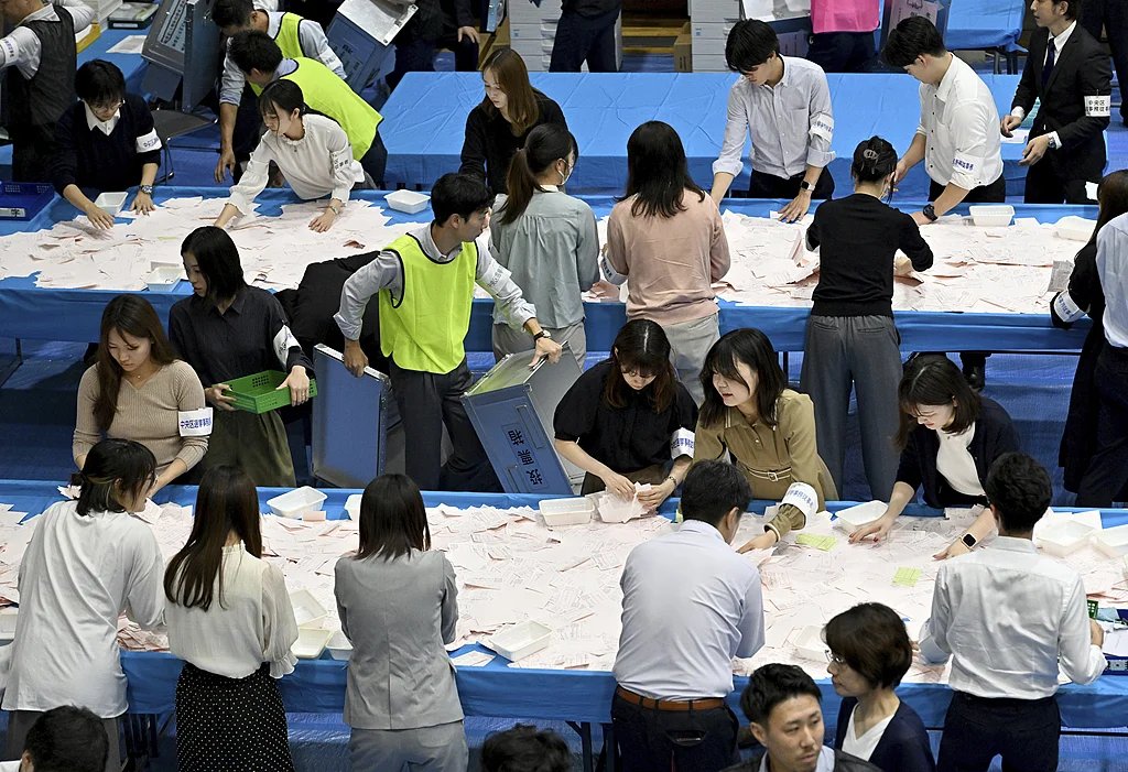 Japan's Liberal Democratic Party suffers a crushing defeat in lower house elections
forefrontnews.cn/?p=2775