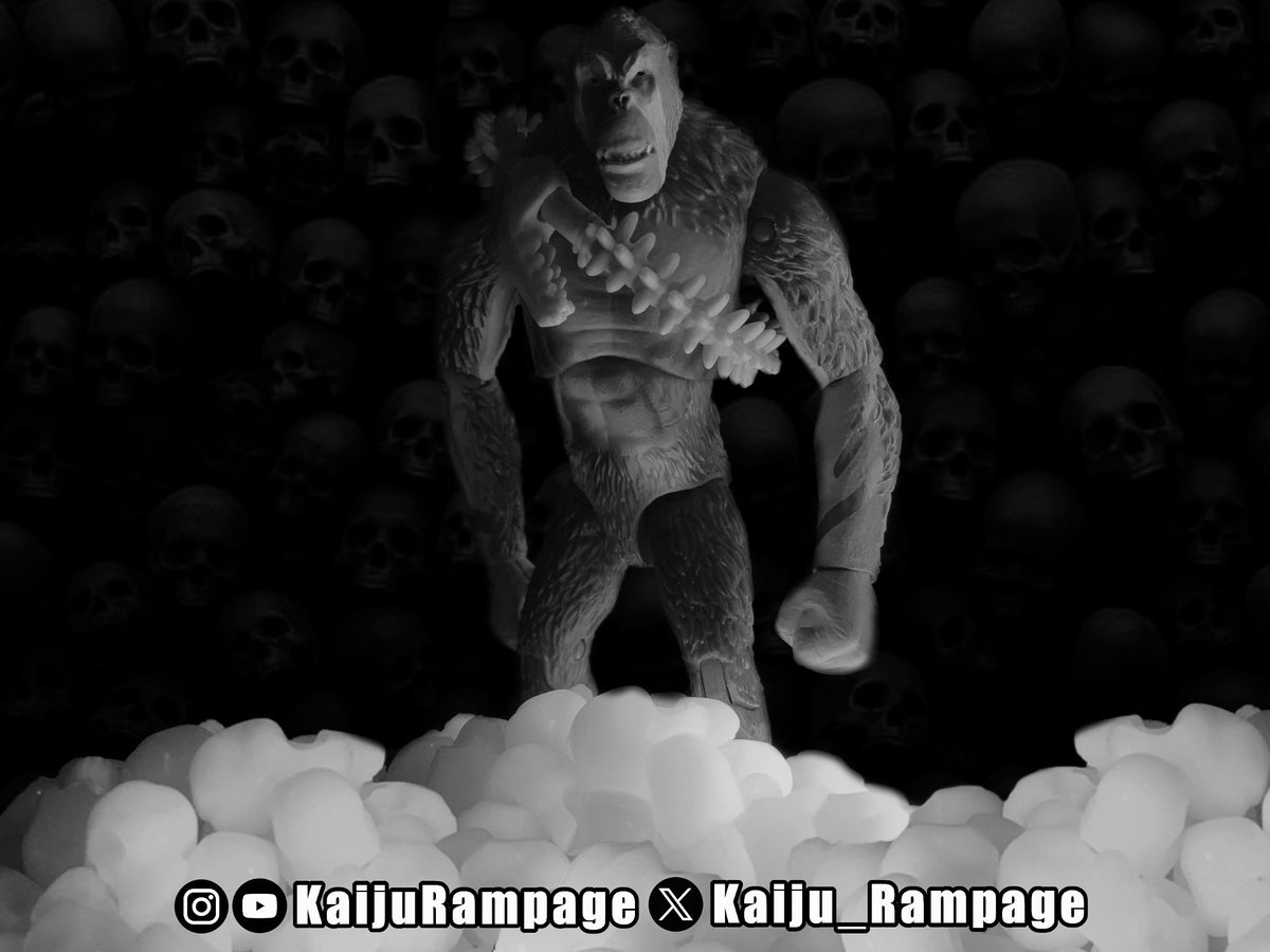 Kaiju_Rampage's tweet photo. Countdown: 3 days to go till Halloween
#scarking #halloween #halloweenart #godzillaxkong #monsterverse #playmates #playmatestoys #toyphotography #toyphoto #actionfigures #kaiju #kaijurampage @Toyark #toyark #toy_photographers #epictoyart #toptoyphotos @toypic_tweets https://t.co/6ihnogwZpx