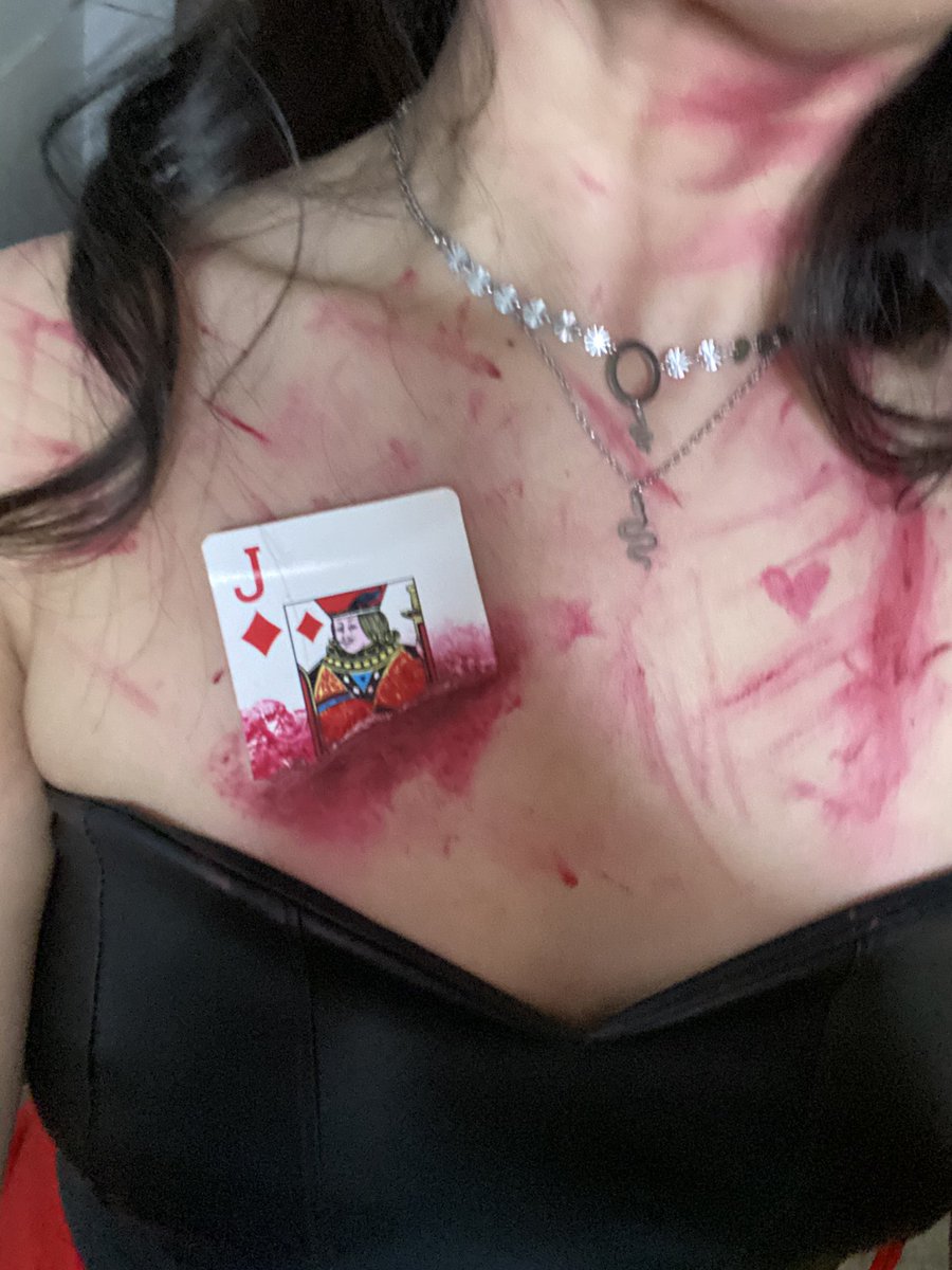 @Lifeclub_sf Reina de corazonesssss♥️♣️♦️👸🏻