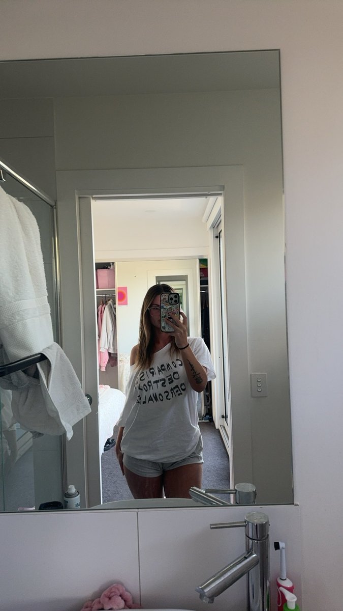 chlobelleee's tweet photo. so ready for bed https://t.co/zzvbPYdxk7
