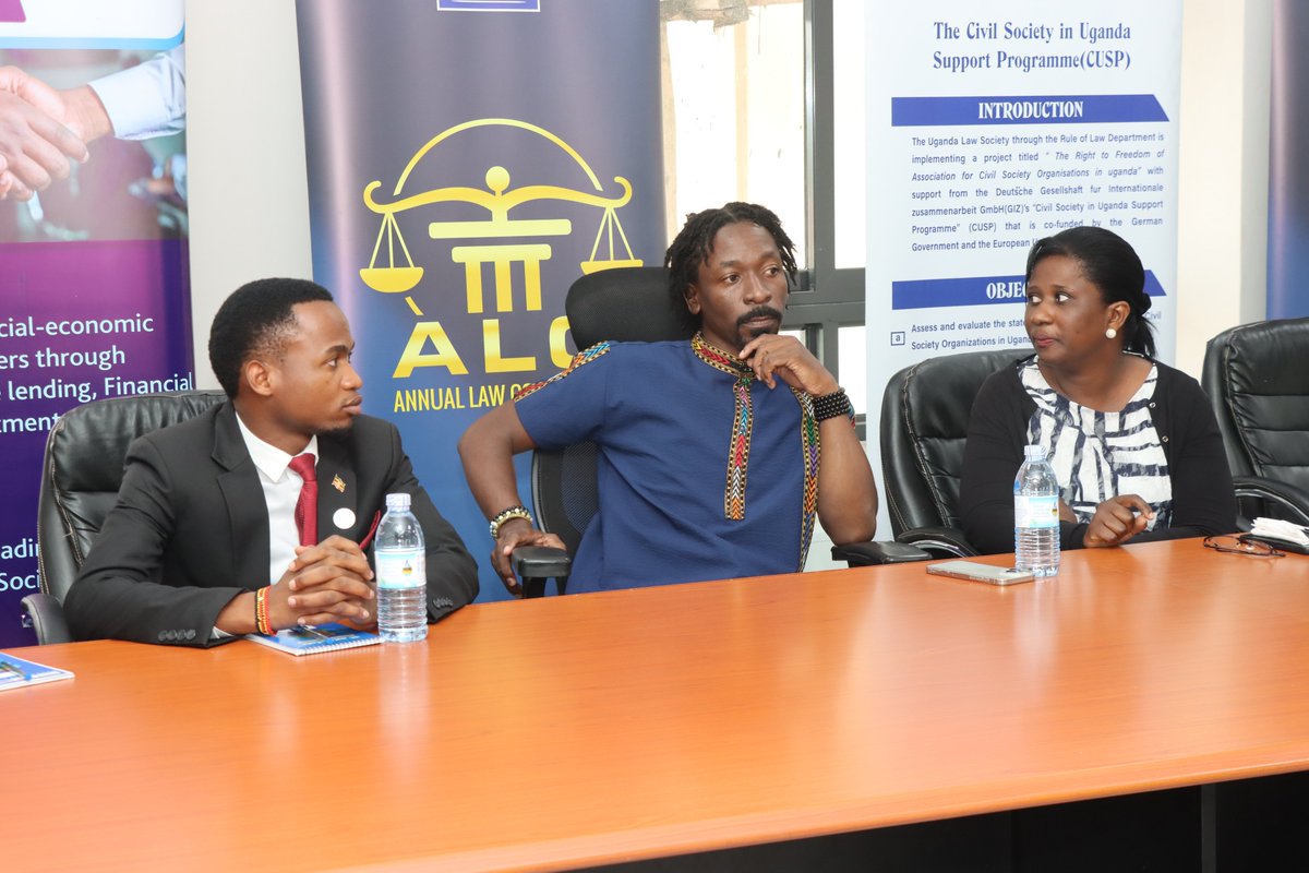 ug_lawsociety's tweet photo. HAPPENING NOW: #RadicalNewBar President @IsaacSsemakadde  who is also the Patron of @LawStudentsUg  attending to the handover of the Uganda Law Students Association's Out-going cabinet led by @Batapa8 at ULS House, John Babiiha Rd, Kampala.

#BackOnTrack
#RNBVision2060 https://t.co/WijBJ5GVmW