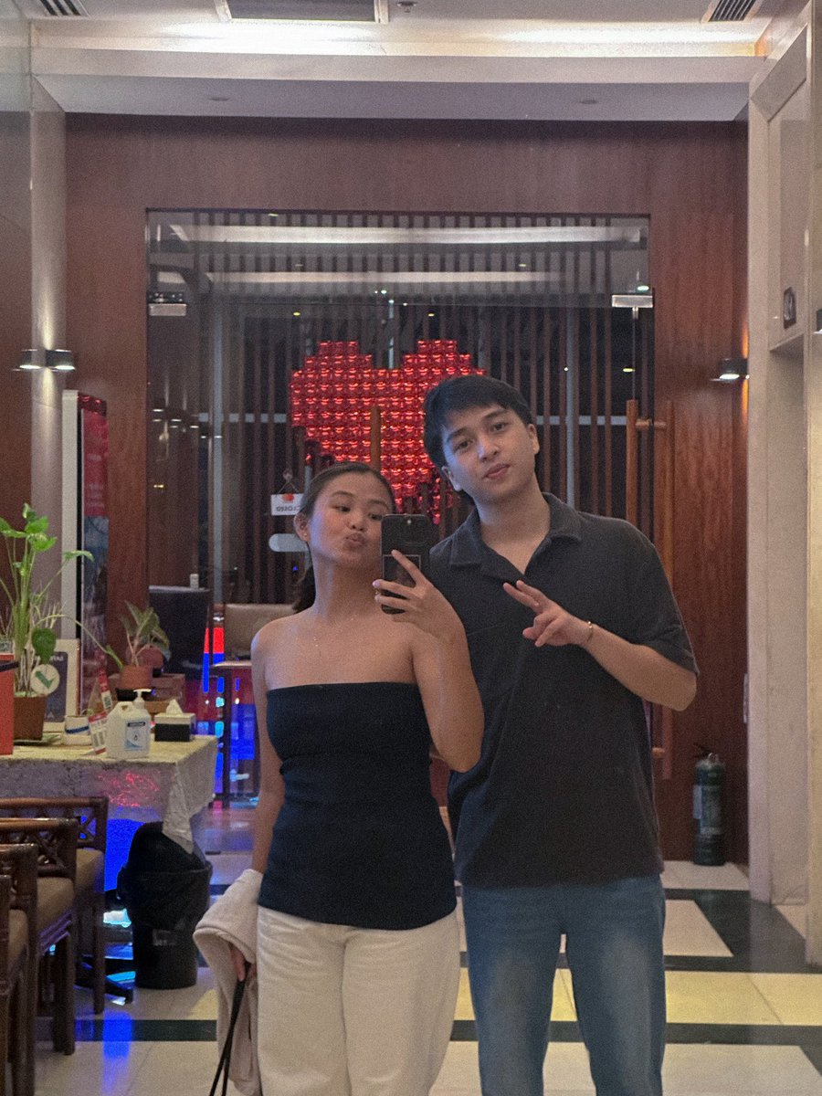 ItsCheskaD's tweet photo. Ops late but Happy 7th Anniversary mahboo! @SiyJherome! 🤍✨ iloveyou! https://t.co/bY8c5smX3w