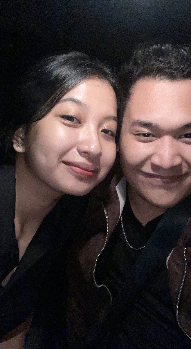 Bugybhagas's tweet photo. ga sia" nunggu konser tulus sampe 2 jam 😞 https://t.co/HszBMgyBtX