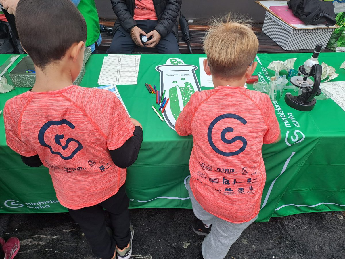 MaluMChantar (@chantar_m) on Twitter photo Creo que ha sido un de los días más especiales que hemos vivido. Generosidad, entrega y empuje de miles de personas para luchar contra el cáncer hepático infantil <a href="/ContraCancerEs/">Asociación Española Contra el Cáncer</a> <a href="/ermua/">ermua</a> <a href="/CICbioGUNE/">CIC bioGUNE</a> <a href="/AEEHLiver/">Asociación Española para el Estudio del Hígado</a> <a href="/mujerconciencia/">Mujeres Con Ciencia</a> <a href="/HepatologAs/">MujeresHepatólogas</a> 🔝🔝➕➕🫶🫶 Creo que ha sido un de los días más especiales que hemos vivido. Generosidad, entrega y empuje de miles de personas para luchar contra el cáncer hepático infantil <a href="/ContraCancerEs/">Asociación Española Contra el Cáncer</a> <a href="/ermua/">ermua</a> <a href="/CICbioGUNE/">CIC bioGUNE</a> <a href="/AEEHLiver/">Asociación Española para el Estudio del Hígado</a> <a href="/mujerconciencia/">Mujeres Con Ciencia</a> <a href="/HepatologAs/">MujeresHepatólogas</a> 🔝🔝➕➕🫶🫶