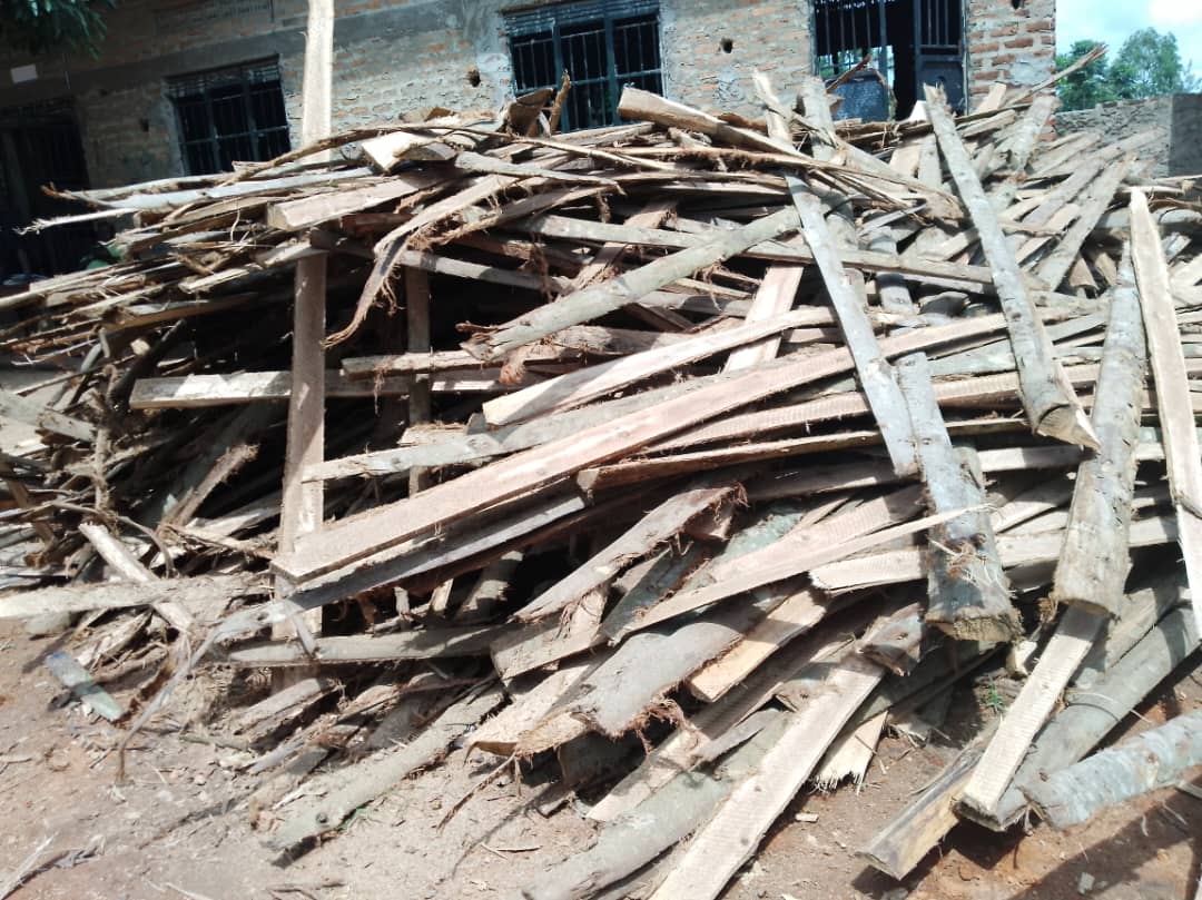 orphansofuganda's tweet image. Nothing beats the aroma and flavor of food cooked over firewood!🔥 Perfect for those who love authentic taste, firewood cooking brings out natural flavors like no other. Plus, it's sustainable and keeps traditions alive! 🌍 #FirewoodCooking #TraditionalCooking #SustainableLiving