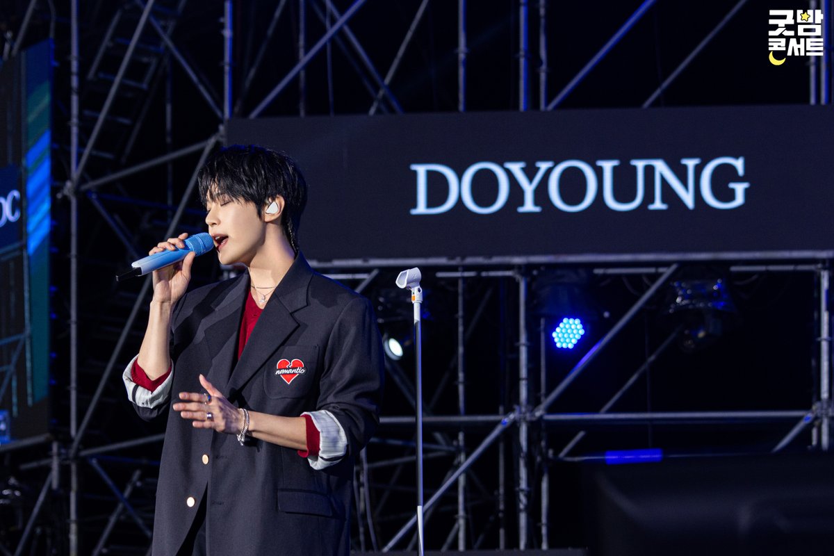 k_musicseason's tweet photo. K-뮤직 시즌 '2024 굿밤 콘서트 in 부산'

DAY2 '굿밤, 나의 사랑 – Good Night, Love'
아티스트 사진을 공개합니다!

🖤도영(DOYOUNG)

#K뮤직시즌 #KMusicSeason 
#굿밤콘서트 #GoodNightConcert
#굿밤나의사랑 #GoodNightLove
#도영 #DOYOUNG #NCT https://t.co/W4HcDdkwCH